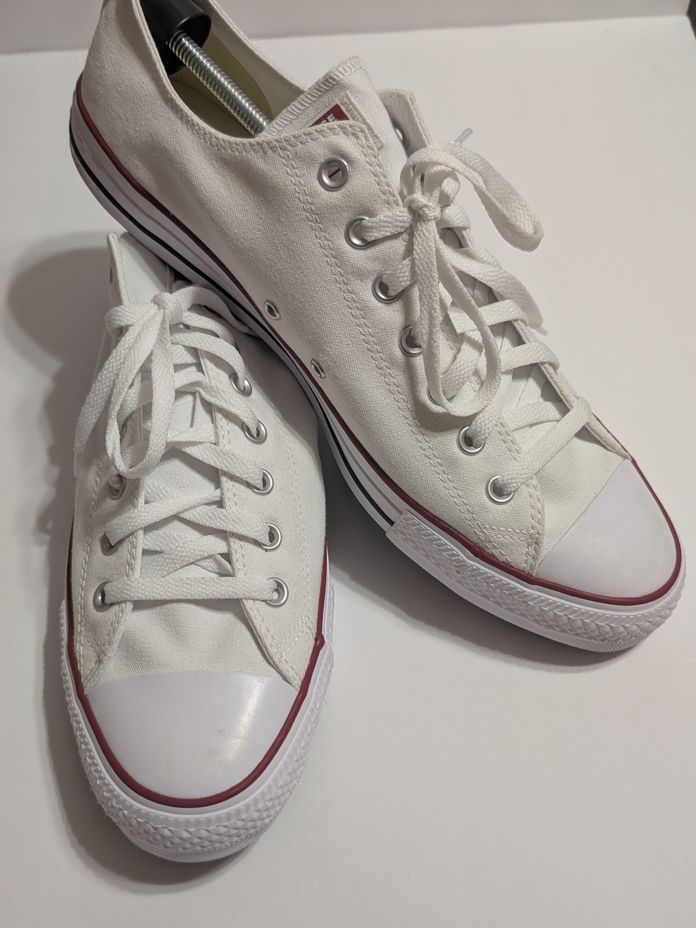 Converse White Canvas Low-Top Sneakers with Red Trim - Women